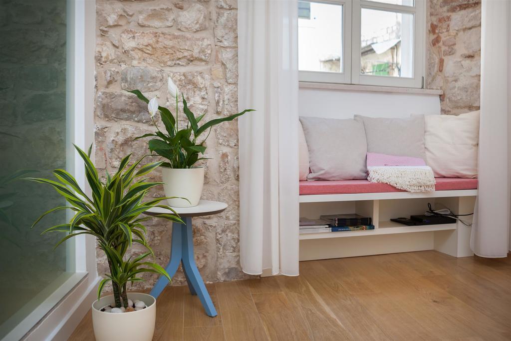That Place Studio Apartment Trogir Exterior foto